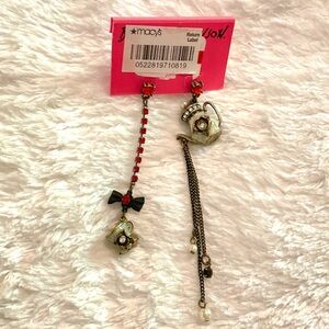 BETSEY JOHNSON EARRINGS